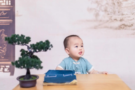 兰州宝宝喊肚子疼怎么回事